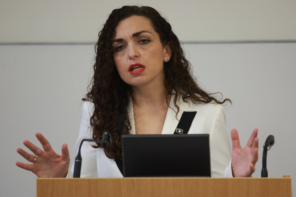 Претседателката на Косово го распушти парламентот и распиша нови избори