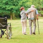 Бараш работа во Германија? Чувај се од „лесната“ грижа за стари лица