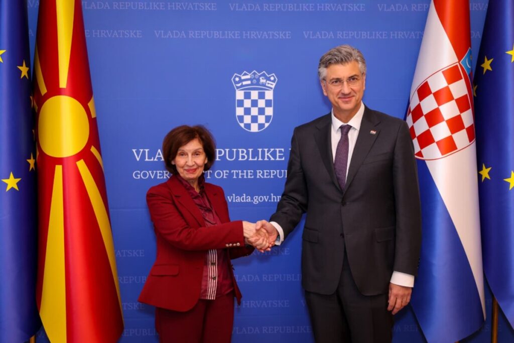 Средба на Сиљановска-Давкова со хрватскиот премиер Андреј Пленковиќ во Загреб