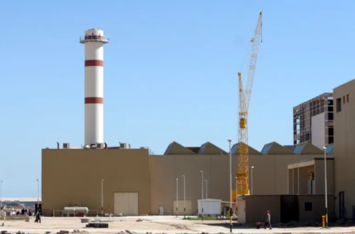 МААЕ: Проектил ја погодил нуклеарната централа „Бушер“ во Иран