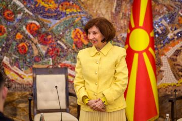 Сиљановска-Давкова: Барањата на соседите отстапуваат од Копенхагенските критиериуми и не се во духот на конститутивните акти на ЕУ