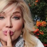 (Фото) Сузана Манчиќ го напуштила ресторанот кога се појавила Нада Топчагиќ?! Не се поздравиле поради фотографијата на која се топлес