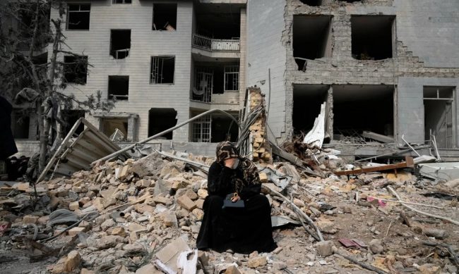 ВОЈНА НЕ МОЖЕ ДА СЕ ДОБИЕ СО НЕКОЛКУ ТВИТА, МУ КАЖА ИРАН НА ТРАМП