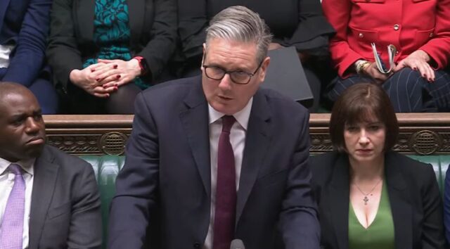 Обединетото Кралство во економска криза: Стармер свика итен состанок на „COBRA“