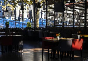 Кафеаните ќе мора да имаа посебни влезови за непушачите, Законот на 24 март на седница на Влада