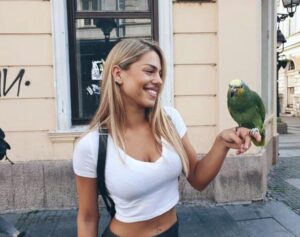 Поранешната членка на „Hurricane“ е трудна: „Бременоста нè изненади“