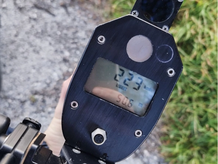 Македонски државјанин е приведен во Грција – возел мотоцикл со брзина од 223 км на час