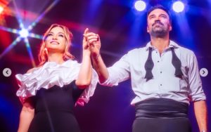 (ФОТО) ЈЕЛЕНА ТОМАШЕВИЌ ОТКРИЛА ЗОШТО КОЛАБИРАЛА НА СЦЕНАТА: „Ви благодарам многу за поддршката“