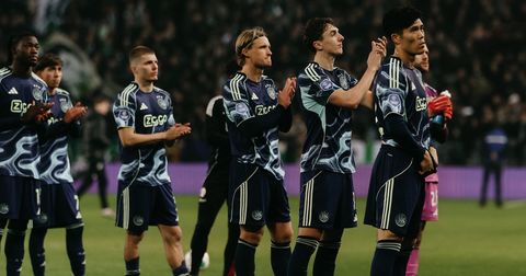 Промена по неполни четири месеци, Ајакс пак има нов тренер!