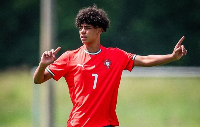 Синот на Роналдо тренира во Мадрид, но Реал не го сака!