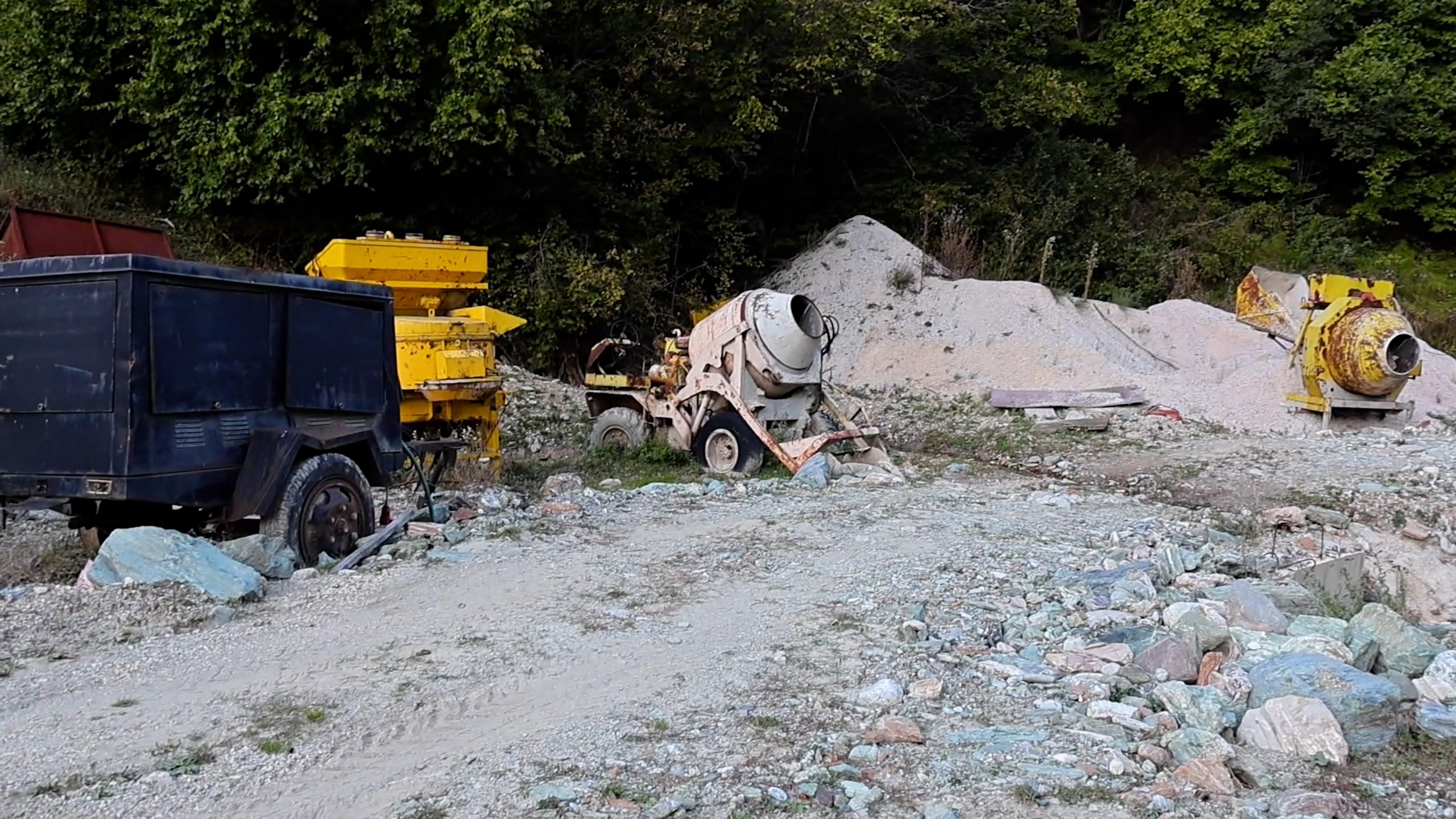 Нов бран отпуштања во автомобилската индустрија: „Дрекселмајер“, „Адиент“ и „Аптив“ кратат работни места во регионот