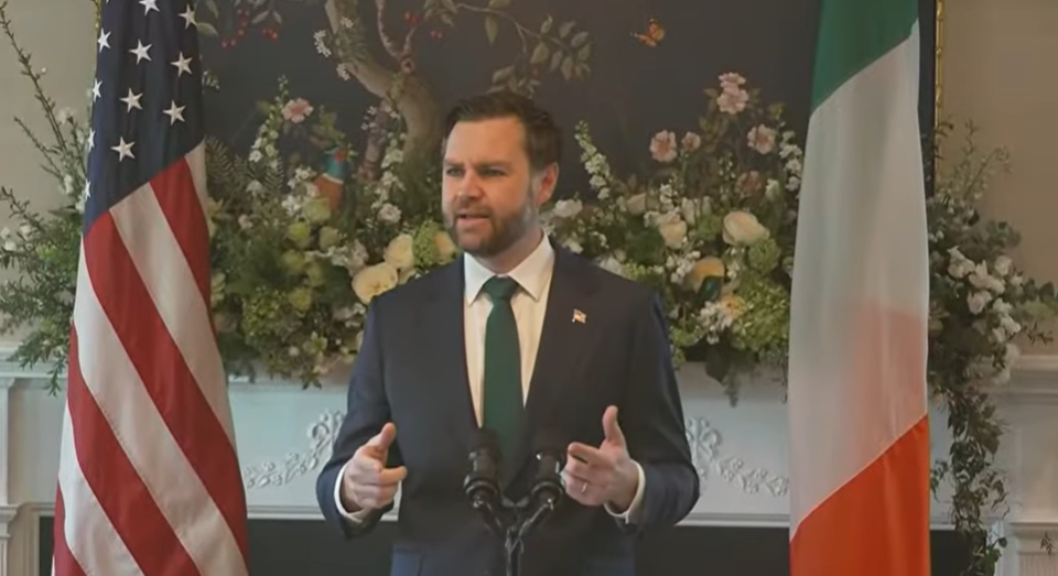 Џеј ди Венс исчезна од јавноста среде војната со Иран на која се спротивставуваше со години