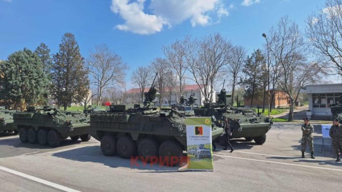 (фото галерија) СТИГНАА ПРВИТЕ СТРАЈКЕРИ: Во касарната во Страшо Пинџур во Петровец промоција на 17-те лесни оклопни возила од САД