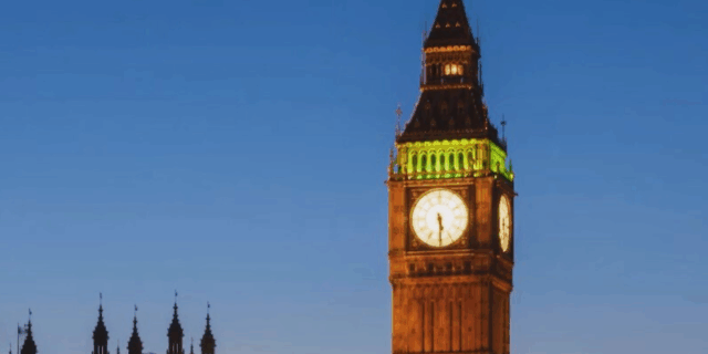 Британската економија се соочува со рецесија поради зголемувањето на цените на нафтата