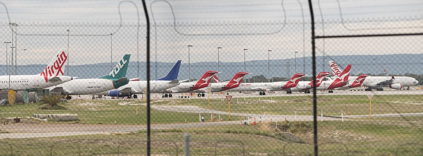 ЌЕ ИМ КАЖЕМЕ ЛИ ЗБОГУМ НА ЕВТИНИТЕ АВИОБИЛЕТИ: Поради Заливската војна летањето е поскапо, а летовите подолги и понесигурни