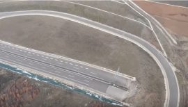 Првата делница од автопатот Скопје-Блаце заврши во провалија, втората сè уште не почна да се гради