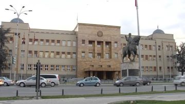 Државниот јавен обвинител не може да има двојно државјанство, изгласаа пратениците