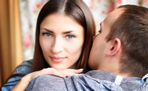 Намачкани се со сите бои: Најлукавиот знак што ве гледа во очи и лаже без да трепне