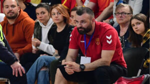 Петар Баснарков во стручниот штаб на Миленкоски во репрезентацијата