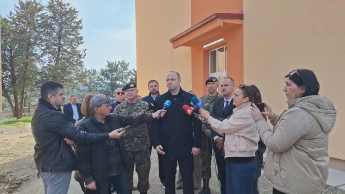 МИСАЈЛОВСКИ: Над 17 проекти во Армијата, покрај новите страјкери, мистрали и хаубици од Франција, го очекуваме и првиот хеликоптер