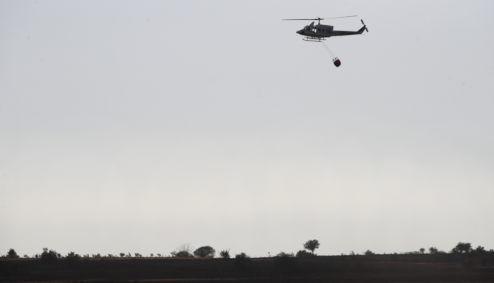 Со два армиски хеликоптери се гасеше пожар на Јабланица