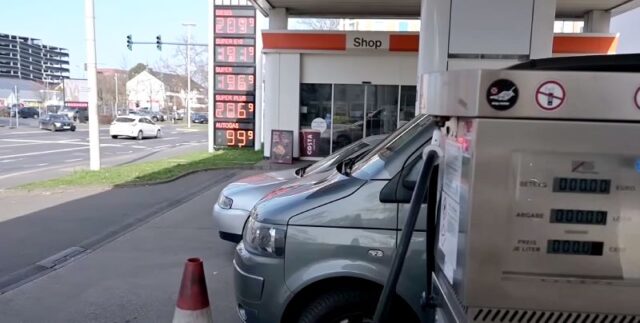 Зошто горивото во Германија е значително поскапо отколку во остатокот од ЕУ?