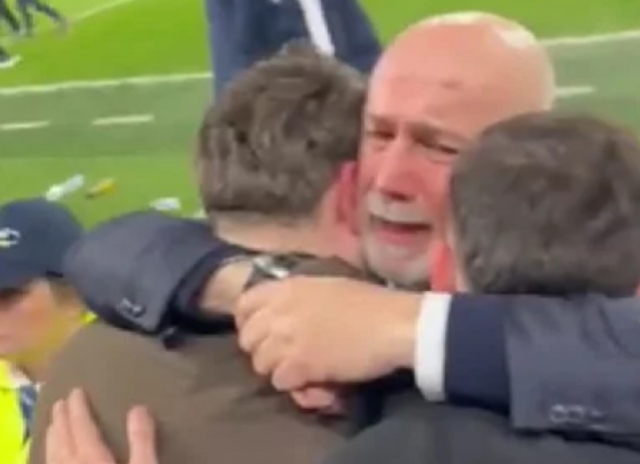 Босанскиот селектор не ги задржа солзите по победата над Велс (ВИДЕО)