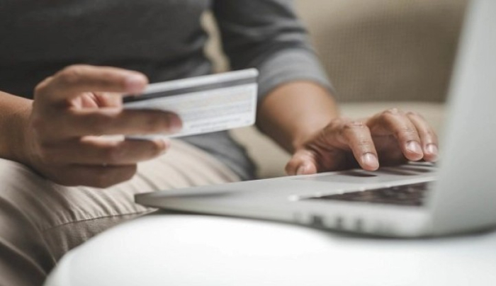 Третина од онлајн купувачите се пожалиле на проблеми при купувањето, најчесто за бавна испорака