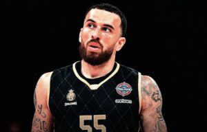 Мајк Џејмс мора на „принуден одмор“