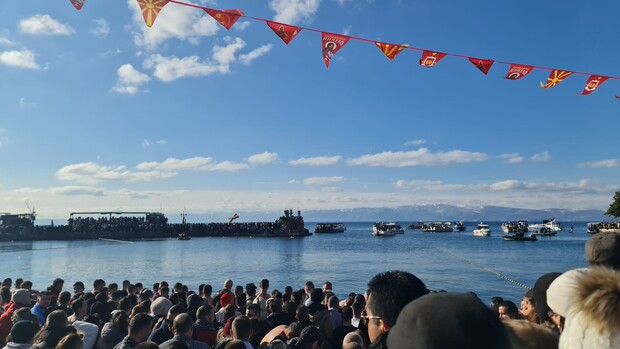 Зимско „создавање места“ во Охрид: Помеѓу верата, туризмот и јавниот простор