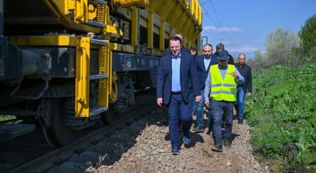 Сакам да почнеме да ја навикнуваме јавноста дека се завршуваат проектите во предвиден рок, вели Николоски