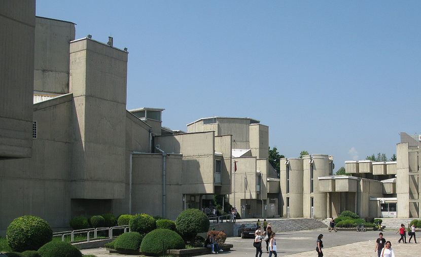 Владата го усвои Законот за високо образование – власта вели дека се земени во предвид предлозите, опозицијата критикува