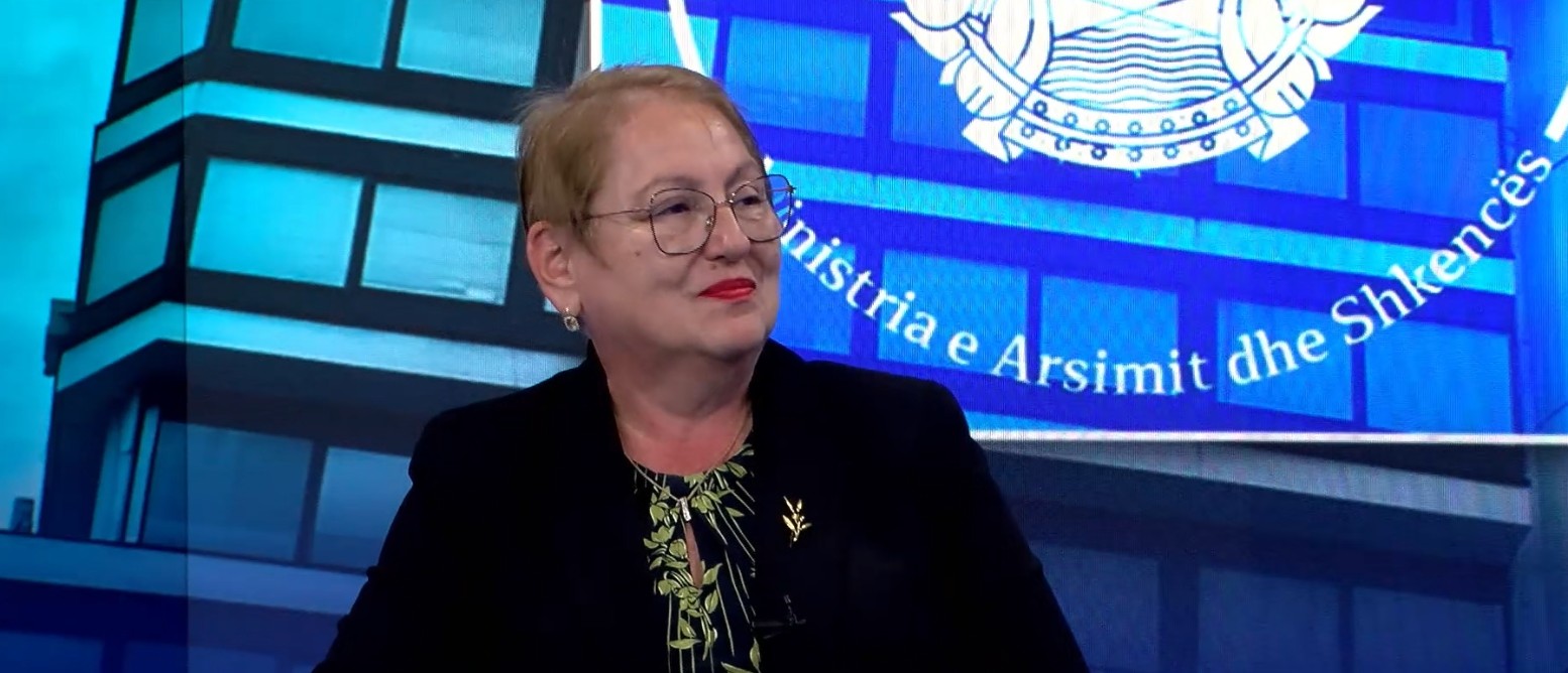 Тема на денот со Весна Јаневска, министерка за образование и наука