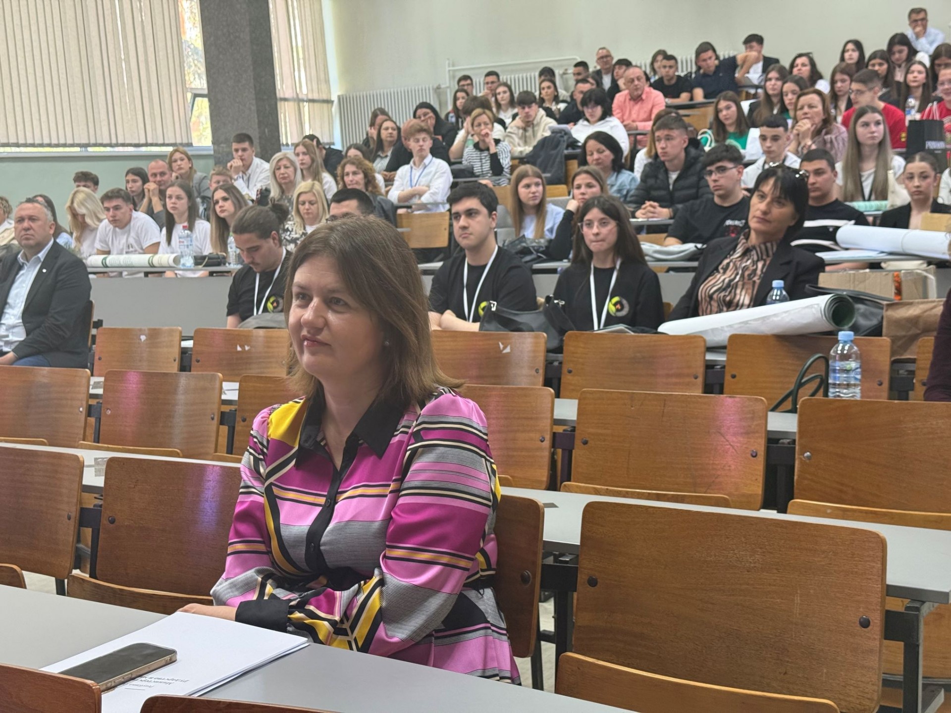 Младите ја креираат зелената иднина – Божиновска покровител на најголемиот средношколски натпревар за иновации во земјата