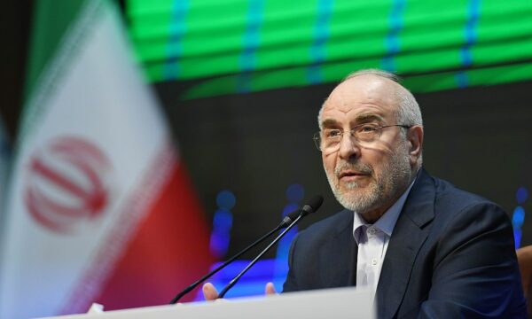 ИРАН ВЕЛИ ДЕКА ВЕНС И СПИКЕРОТ НА ИРАНСКИОТ ПАРЛАМЕНТ ЌЕ ГИ ВОДАТ МИРОВНИТЕ ПРЕГОВОРИ ВО ИСЛАМАБАД