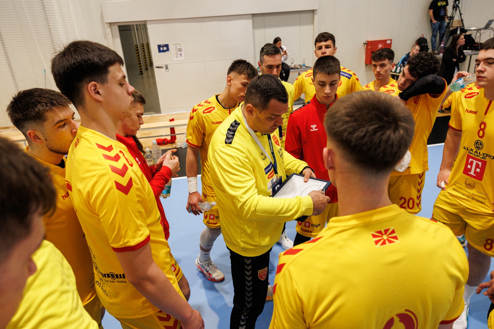 ВО ЖИВО  Ждрепка за групите на СП во училишен ракомет