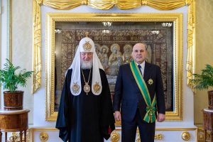 Со ореден од Руската црква се закити и рускиот премиер