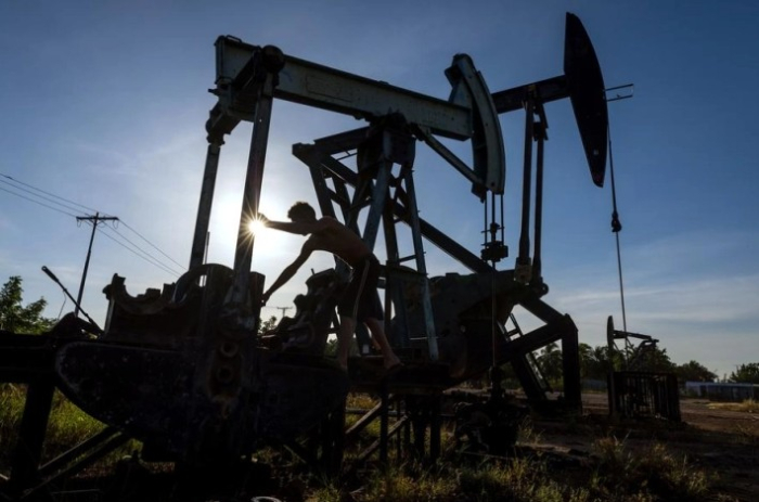 Цената на нафтата расте додека се приближува рокот за ултиматум на Трамп кон Иран