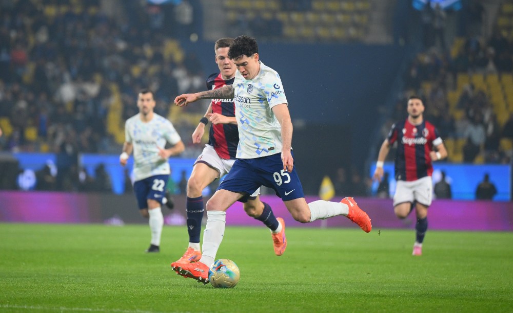 Легенда на Интер го советува Бастони: Треба да си заминеш од Италија