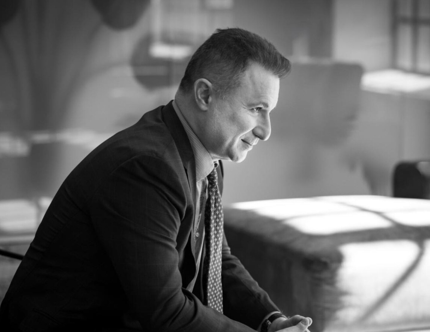 Мицкоски му купува време на Груевски, намерно се одложува барањето за враќање, вели СДСМ