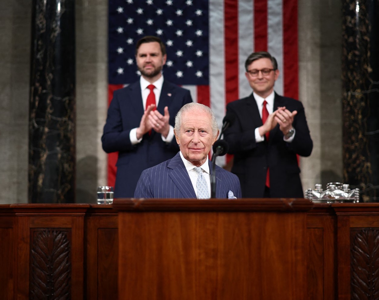 Кралот Чарлс го бранеше и фалеше НАТО во американскиот Конгрес