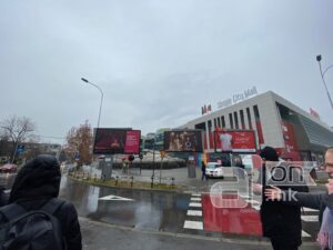 МВР: Лажна е дојавата за поставени бомби во трговски центар во Скопје