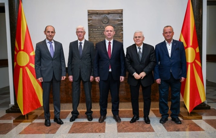 Гаши ќе се сретне со досегашните претседатели на Собранието