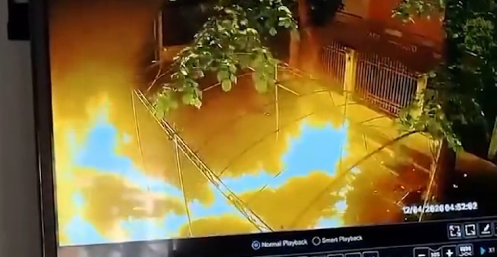 МВР трага по лицата кои се обидоа да ја запалат синагогата во Скопје