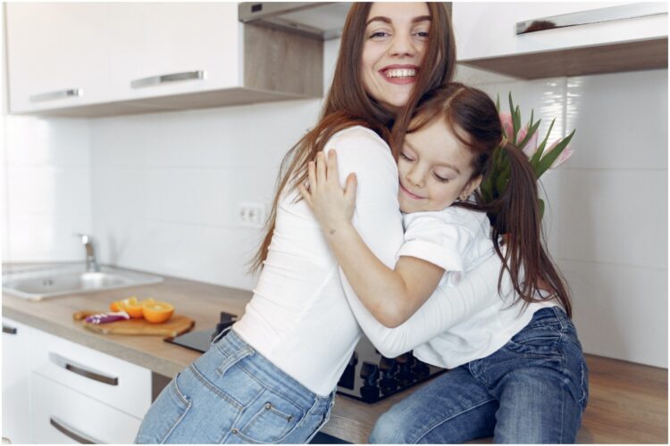 9 прашања што ја градат најсилната врска меѓу мајка и ќерка