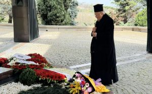Вартоломеј го посети гробот на Тургут Озал, поранешниот турски претседател