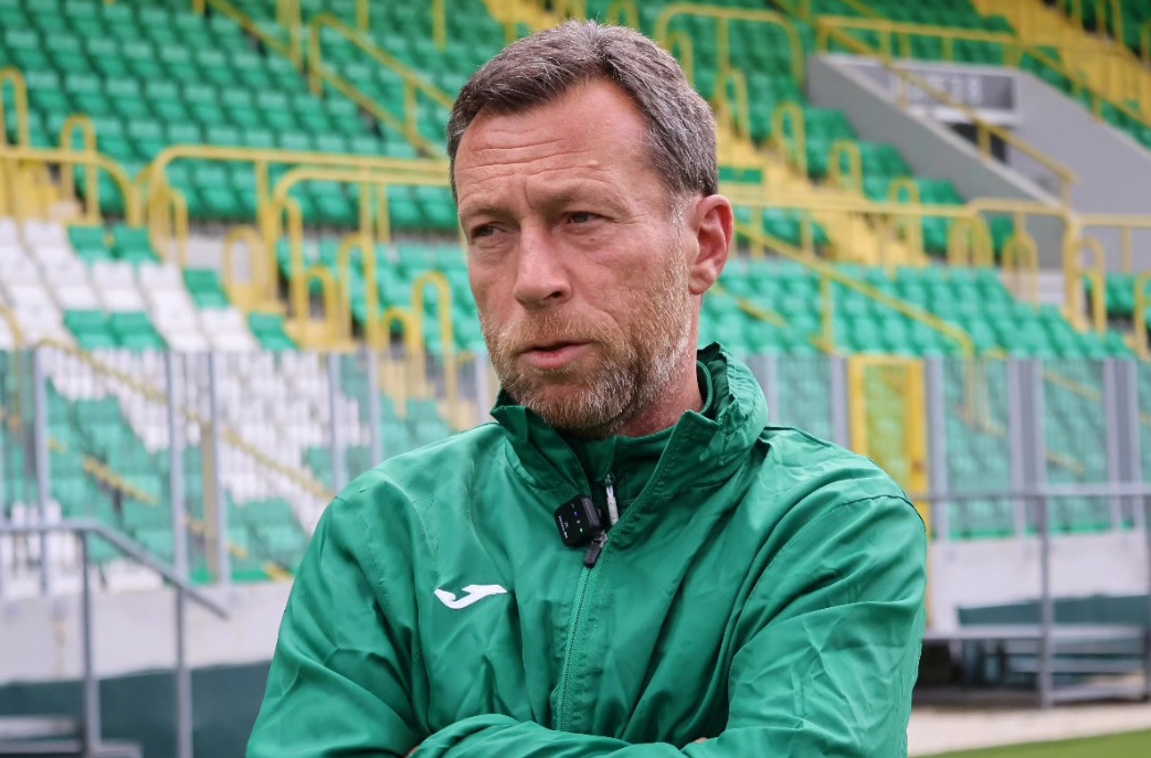 МАКФУДБАЛ ТРЕНЕР на колото: Марјан Секуловски