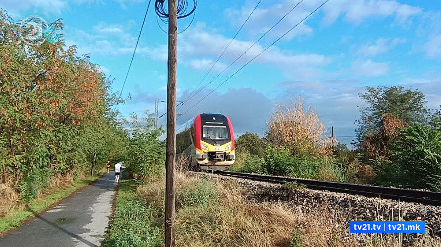 Мигрант од Алжир тешко повреден додека се обидувал да се качи во воз во Гевгелија