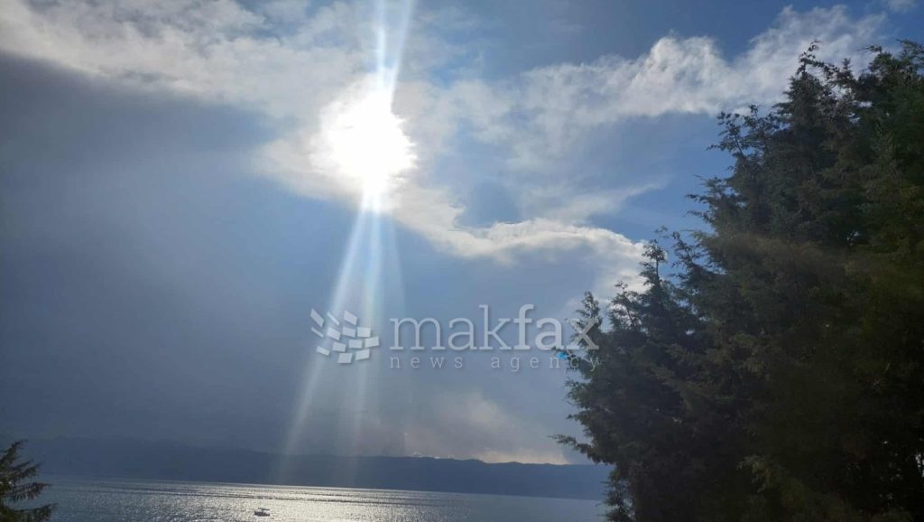 Утре сончево време со температура до 23 степени, од вторник повторно дожд