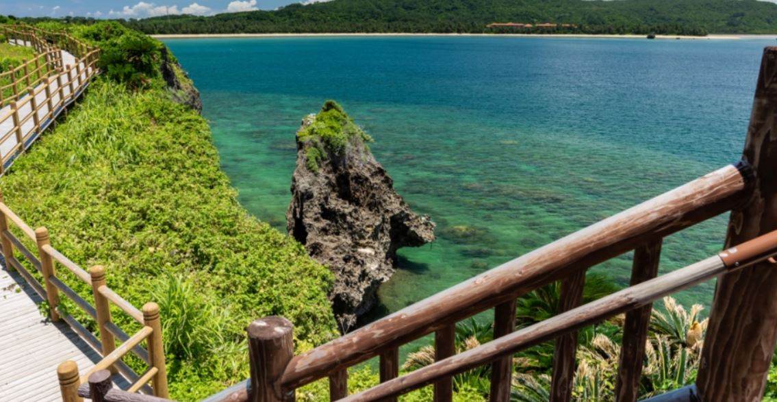 Додека ние трчаме по пари, тие трчаат по среќа, на овој остров секој „втор“ човек има 100 години